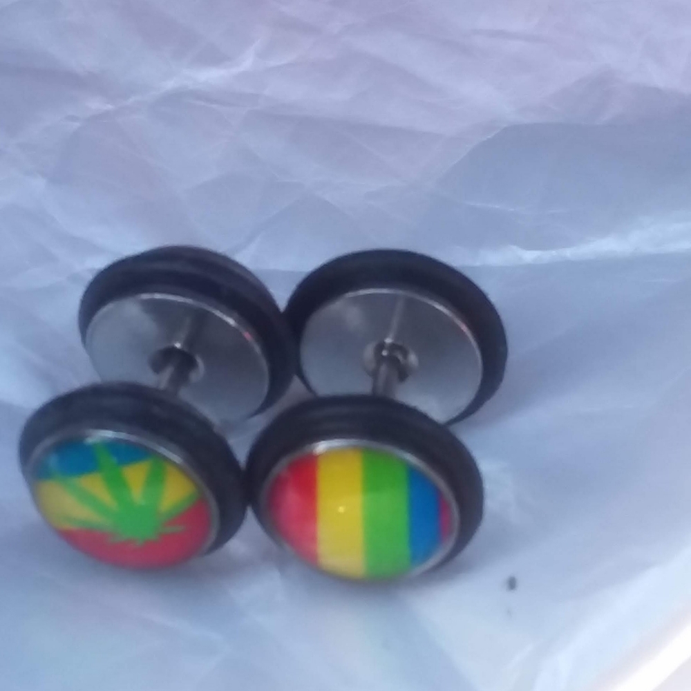 Screw back earrings. Never lose them again